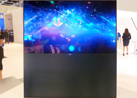 Prototype de TV OLED Haier 55 pouces exposé au cours du salon IFA 2013 Illustration de la TV OLED 55 pouces de Haïer