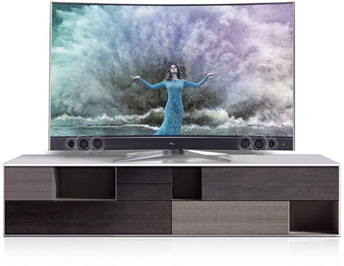 Visuel repr�sentant les haut-parleurs Front Firing pr�sents en fa�ade d'une TV