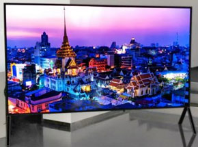 Photo de l'�cran Sharp 8K compatible 5G pr�sent� � l'IFA 2019 - (cr�dit : Sharp)