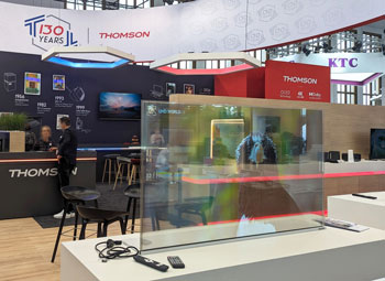 Photo d'une TV transparente expos�e par Thomson � l'IFA 2023 - (cr�dit : Thomson)