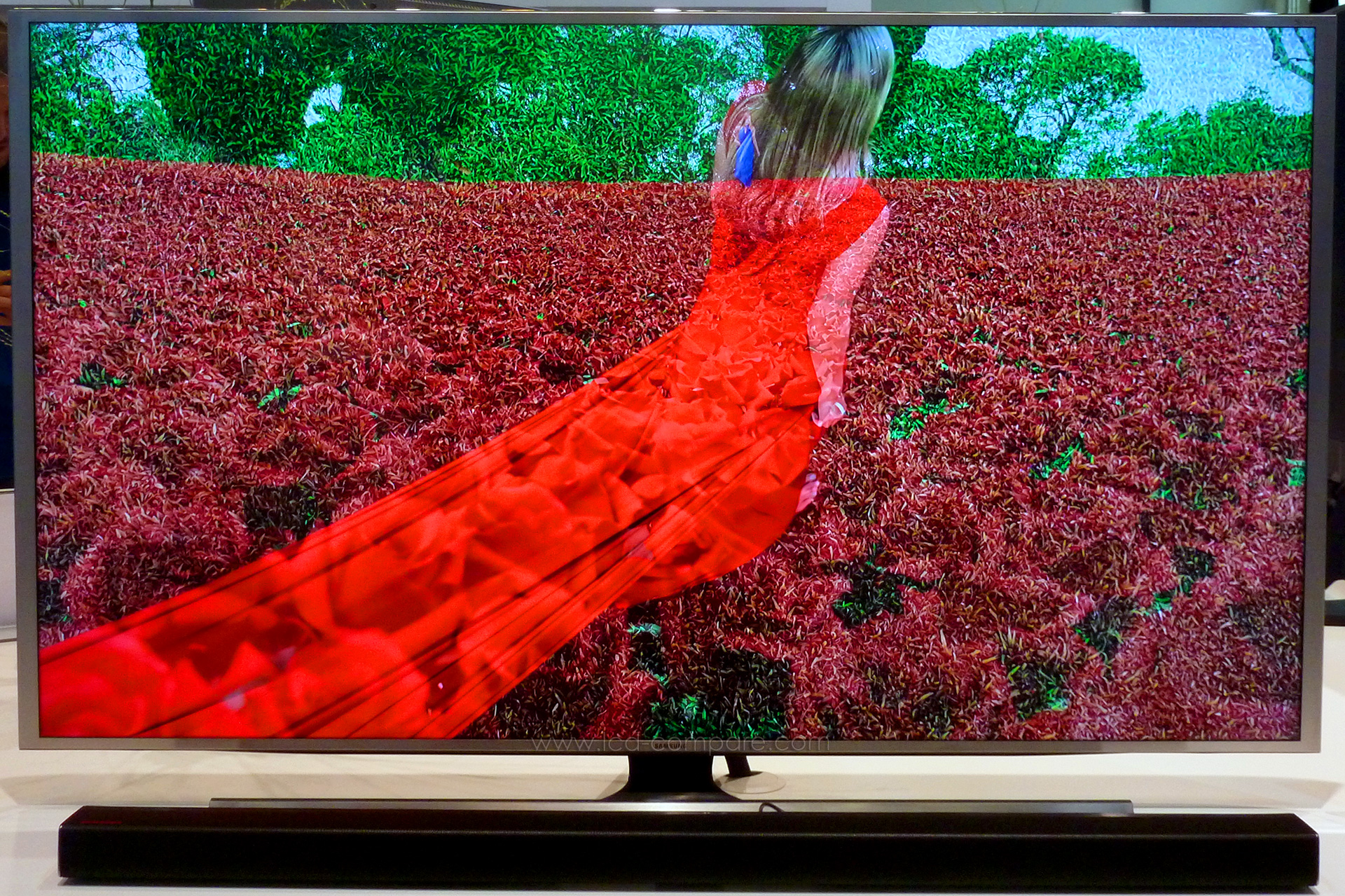Les ambitions de Philips pour les TV en 2014 : Ambilight , Android et 4K  UHD - Next