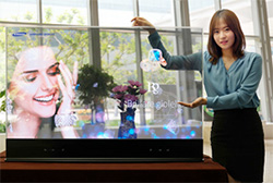 Photo d'un écran OLED transparent Samsung - (crédit : Samsung) écran OLED transparent