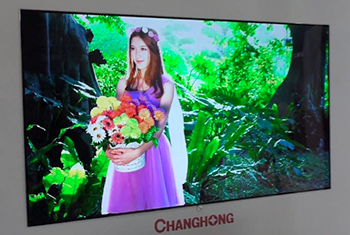 Illustration de la TV OLED Changhong 65Q5AHZ expos�e � l'occasion de l'IFA 2017 - (cr�dit : Changhong)